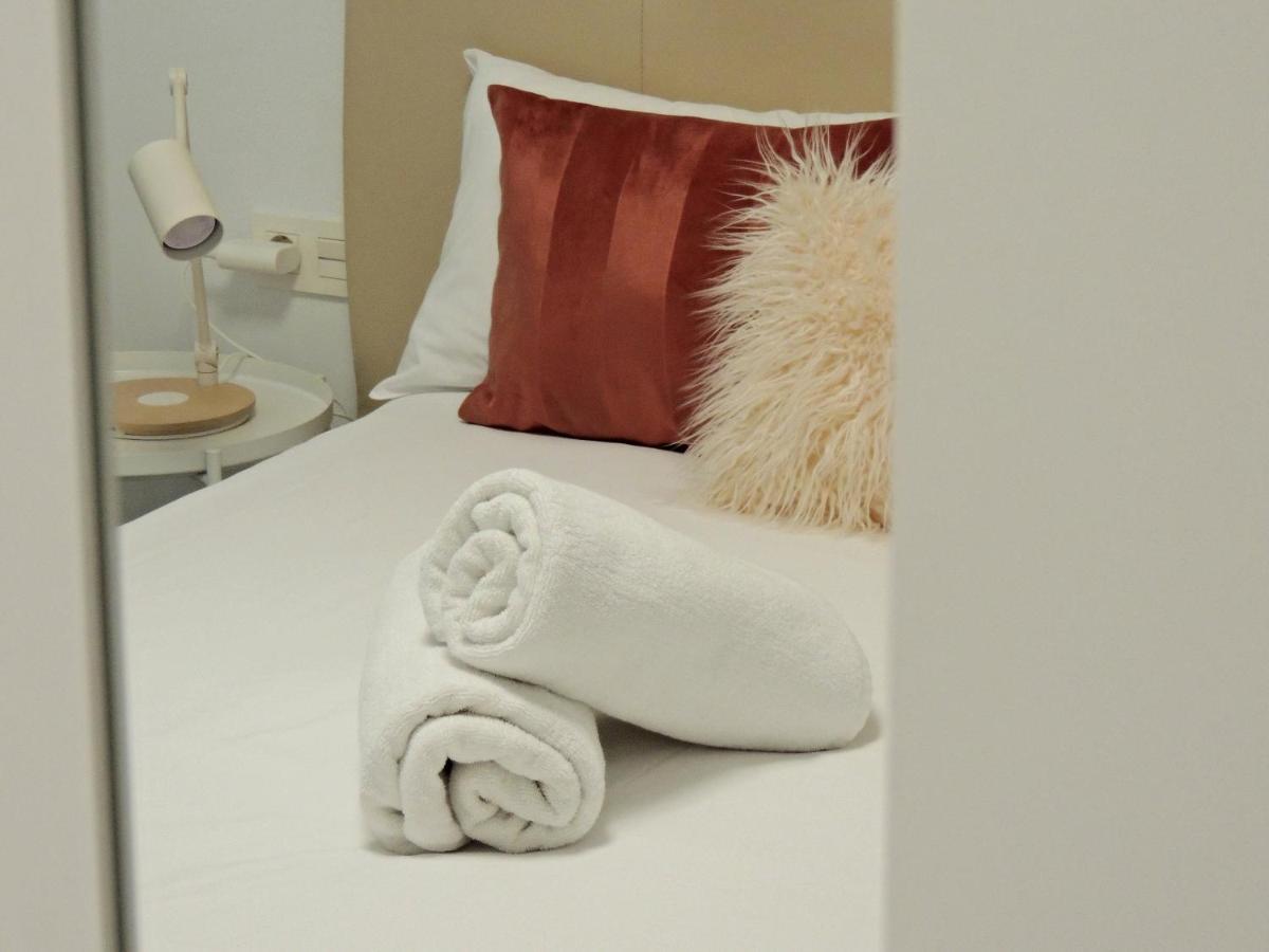 Casa Gascona Con Parking, Wifi Y Netflix Gratis!! By Delabra Apartments Ов'єдо Екстер'єр фото